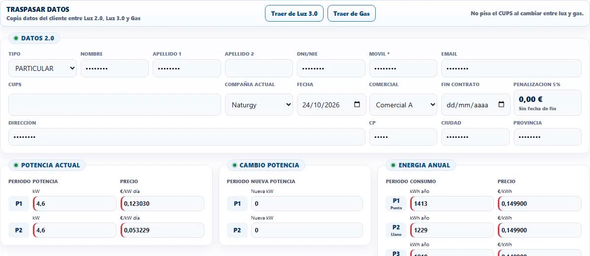 Captura real del programa: formulario del estudio con la potencia, los consumos y los precios rellenados a partir de la factura. Datos personales tapados.